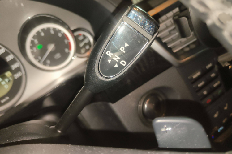 奔驰E级 2012款 E 300 L 时尚型局部细节18