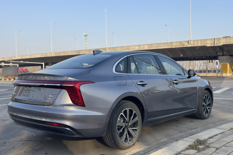 红旗H5 PHEV 2025款 170 超混版车身外观6006