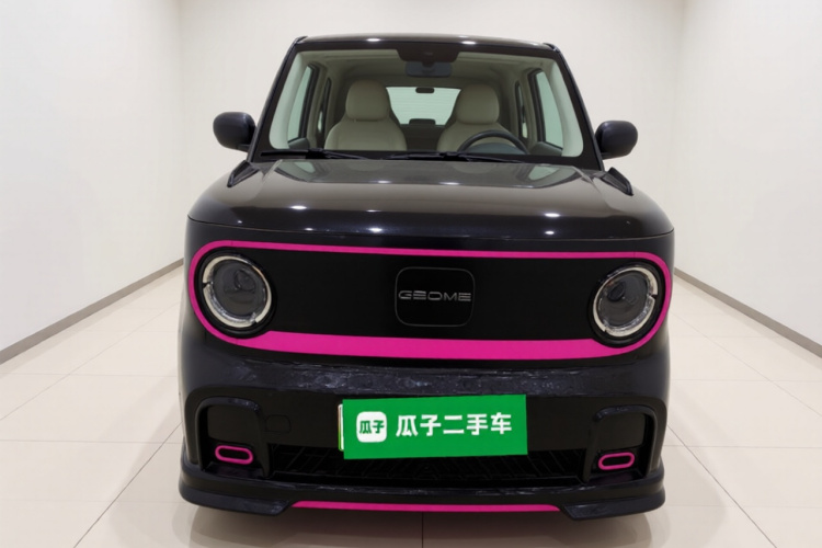 吉利银河 2024款 200km 熊猫卡丁车身外观2