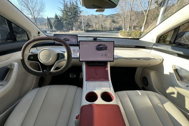 鸿蒙智行 智界R7 2024款 纯电 667km Max中控内饰7001