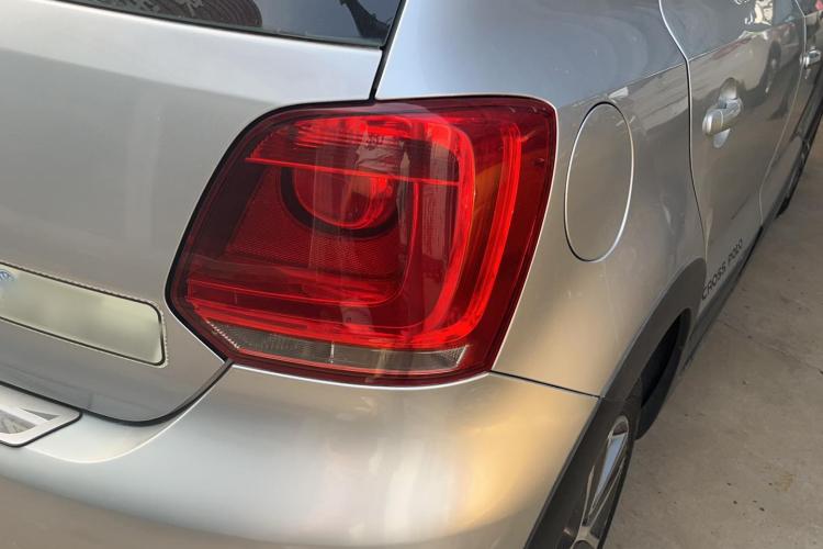 大众 2012款 1.6L Cross Polo AT车身外观9