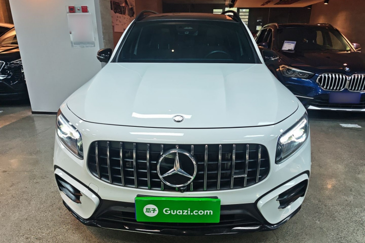 奔驰GLB AMG 2024款 AMG GLB 35 4MATIC车身外观2