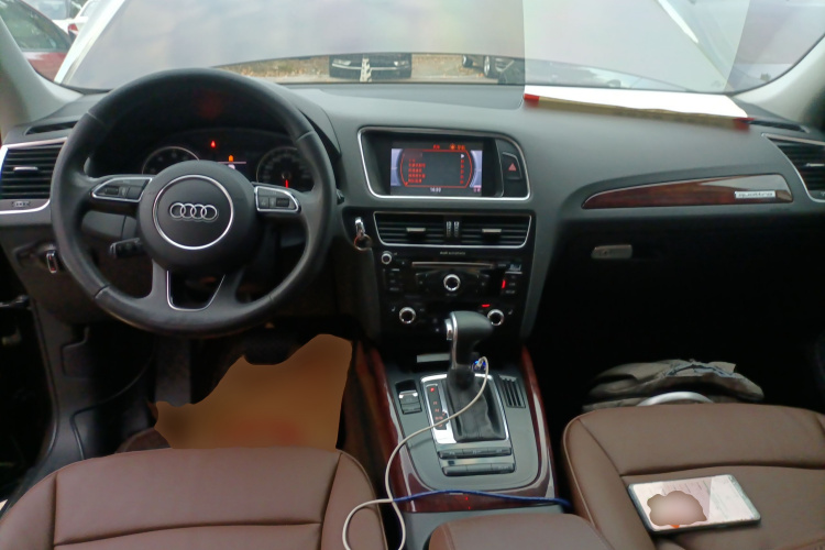 奥迪Q5 2013款 40 TFSI 技术型中控内饰12