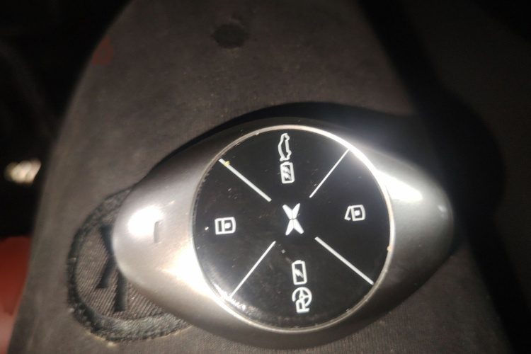 小鹏P7 2020款 670E中控内饰7001