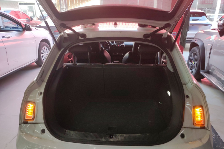奥迪A1 2016款 30 TFSI Sportback Design风尚版局部细节23