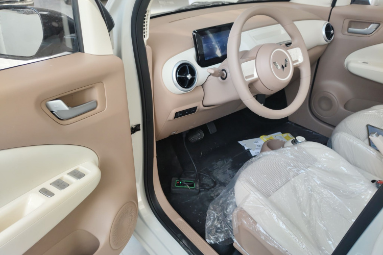 五菱汽车 宏光MINIEV 2025款 四门版 进阶款中控内饰20