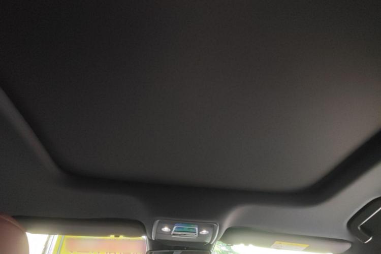 比亚迪 海豹 2023款 DM-i 1.5T 121km 尊荣型中控内饰22