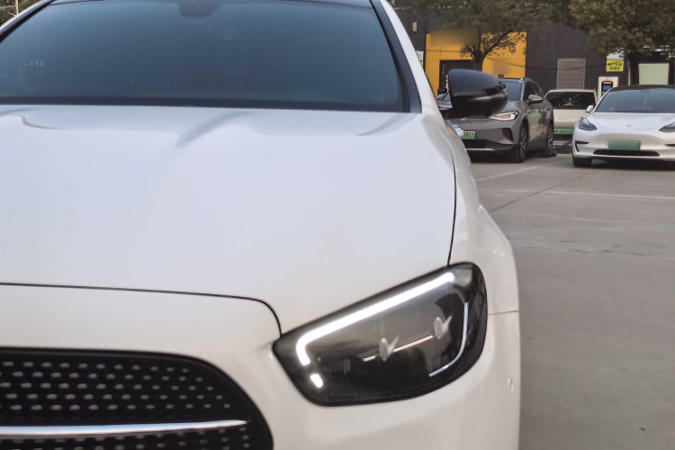 奔驰E级(进口) 2021款 改款 E 260 豪华型运动版车身外观6004