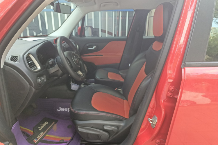 Jeep 自由侠 2016款 1.4T 自动高能版局部细节19