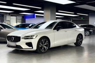 沃尔沃S60 2023款 B4 智远运动版