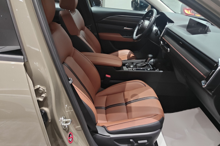 马自达CX-50行也 2023款 2.5L 尊行版局部细节41