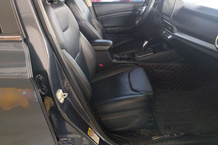 比亚迪 宋 2020款 经典版 1.5T 自动精英型局部细节41