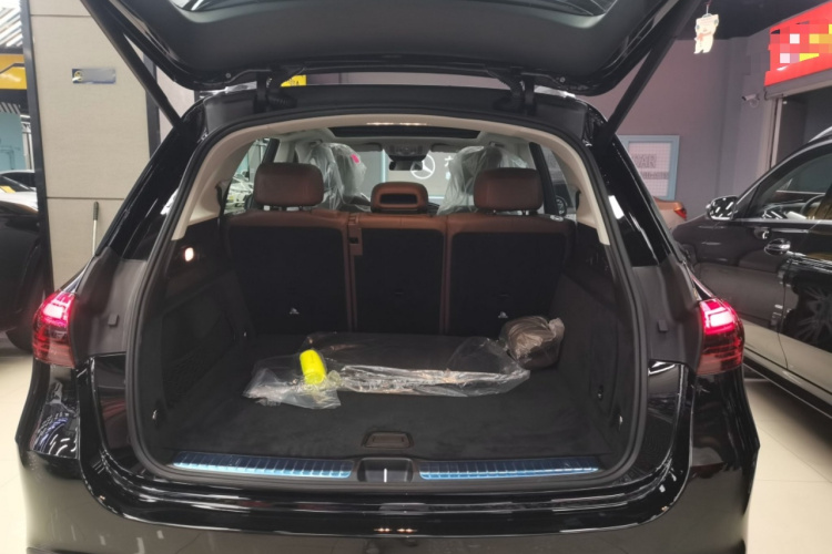 奔驰GLE 2024款 改款 GLE 350 4MATIC 时尚型机舱底盘23