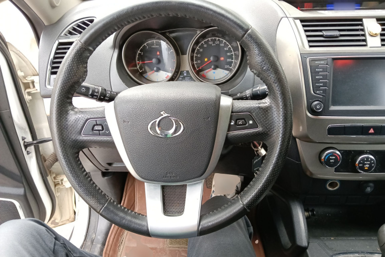 吉利汽车 吉利GX7 2015款 经典版 1.8L 手动精英型 国V中控内饰13