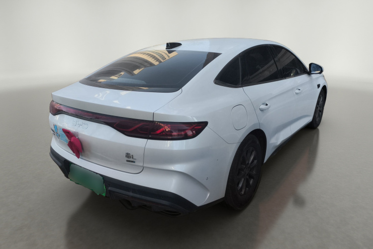 比亚迪 秦L 2025款 DM-i 智驾版 80KM领先型车身外观7