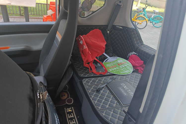 五菱汽车 宏光MINIEV 2020款 自在款 磷酸铁锂中控内饰7004