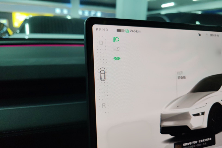 特斯拉 Model Y 2025款 后轮驱动 首发版局部细节18