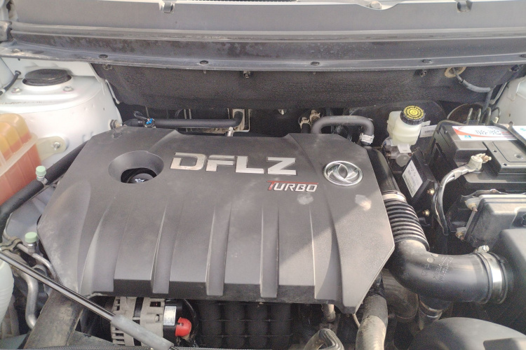 东风风行 风行T5 2018款 230T CVT智享型机舱底盘24