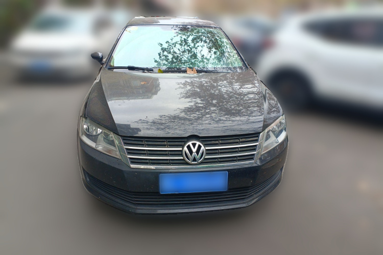 大众 朗逸 2013款 1.6L 手动风尚版车身外观2