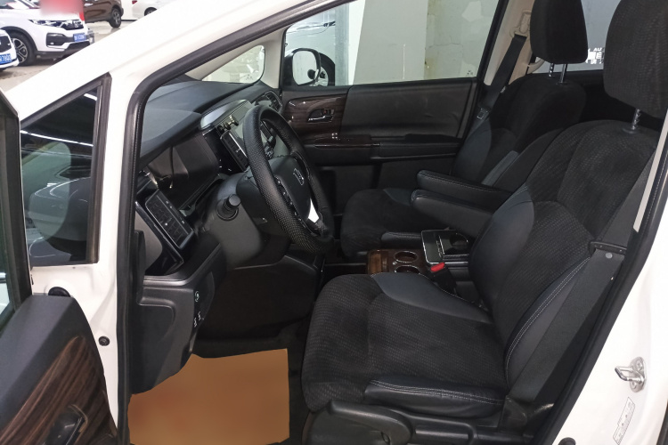 本田 艾力绅 2016款 2.4L 经典版中控内饰19