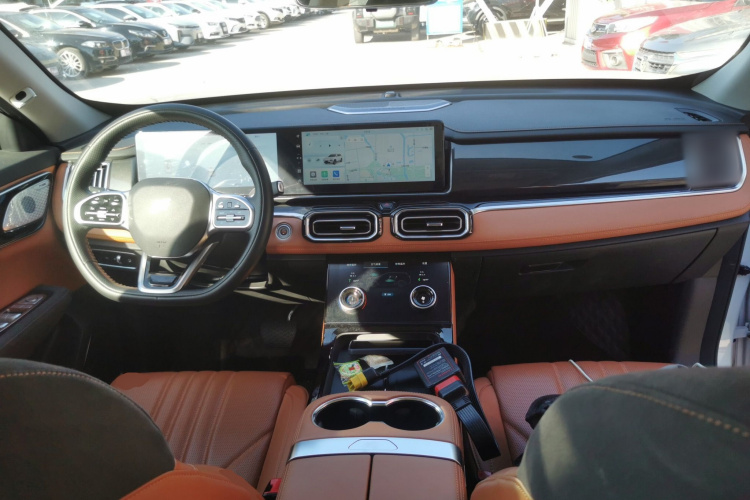 捷途山海L7 2024款 1.5T 120km ULTRA 7座中控内饰12