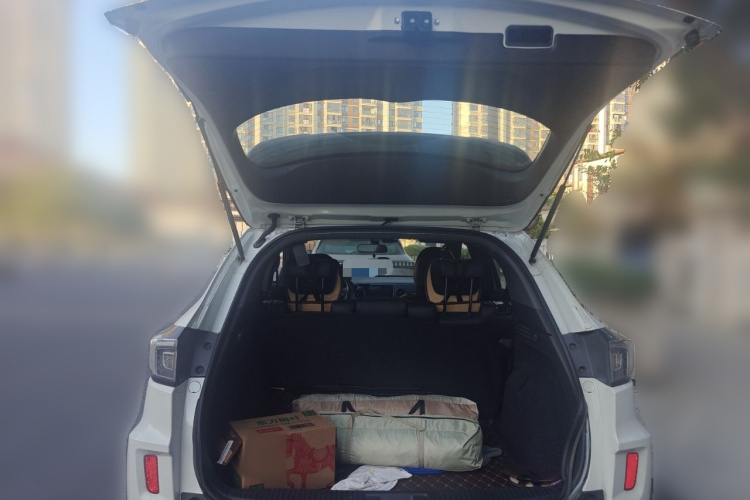 思铭 东风本田X-NV 2020款 风驰版中控内饰23