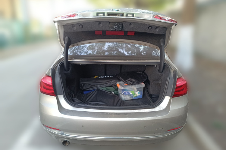 宝马3系 2016款 320Li 时尚型局部细节23