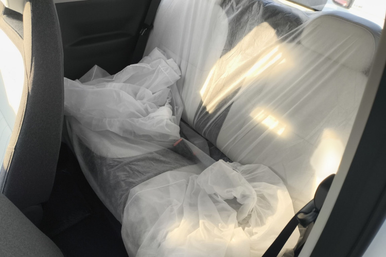 吉利银河 2025款 210km 熊猫骑士中控内饰7004