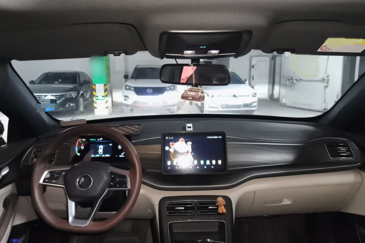 比亚迪 秦PLUS 2023款 冠军版 DM-i 120KM领先型中控内饰7002