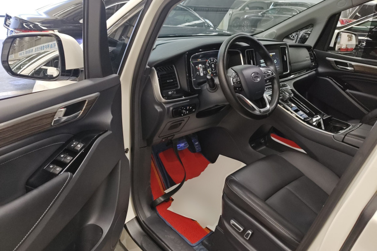 广汽传祺 传祺M8 2021款 领秀系列 390T 尊贵版中控内饰20