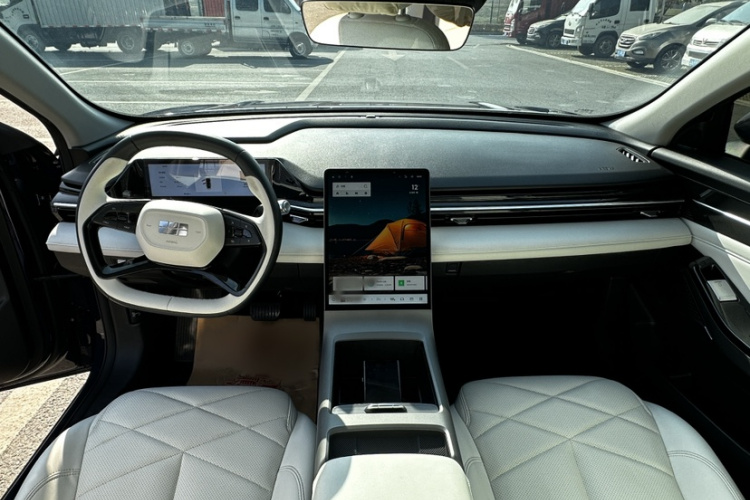 吉利银河 银河L6 2023款 125km MAX中控内饰7007