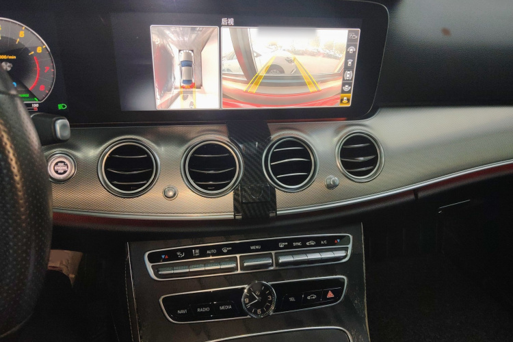 奔驰E级(进口) 2019款 E 260 运动版局部细节16