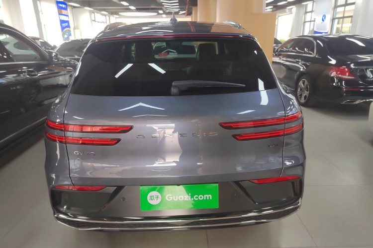 捷尼赛思GV70 2025款 2.5T 两驱豪华版车身外观6