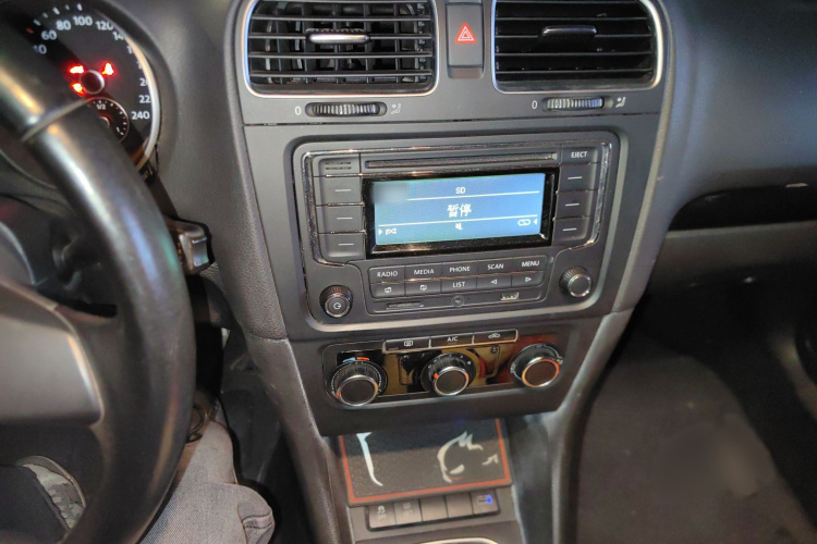 大众 高尔夫 2012款 1.6 手动舒适型局部细节16