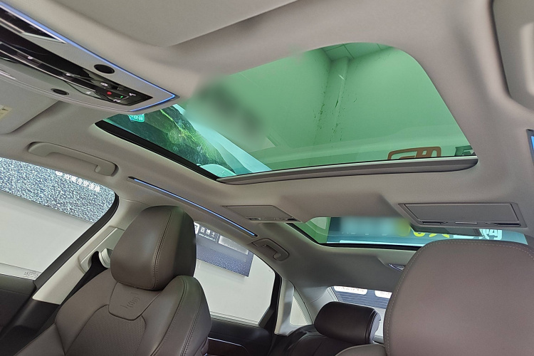 奥迪A8 2021款 A8L 55 TFSI quattro 豪华型局部细节9004