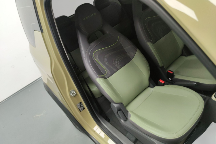 吉利银河 2024款 200km 熊猫骑士局部细节41