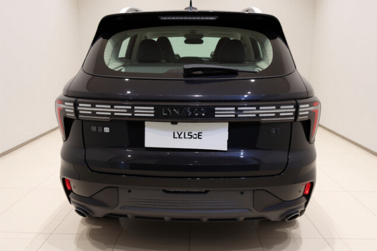 领克01 2023款 2.0TD 两驱型Pro车身外观6