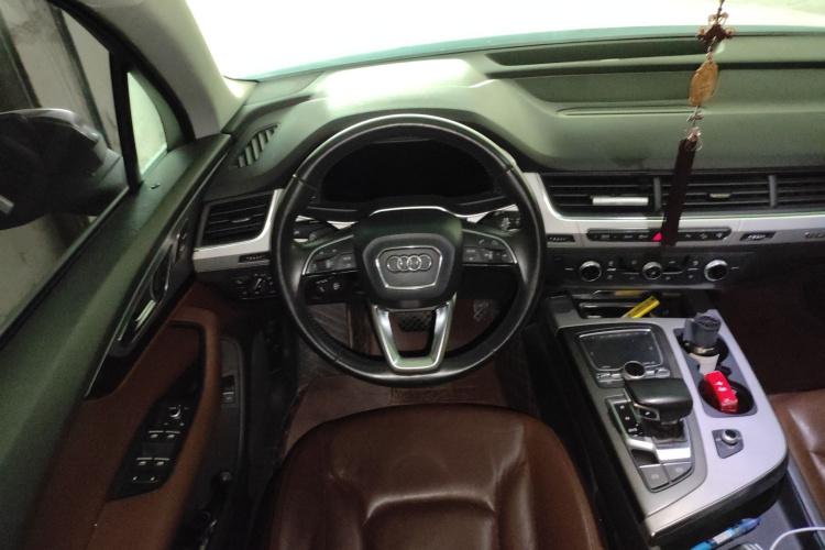 奥迪Q7 2016款 45 TFSI 技术型中控内饰13