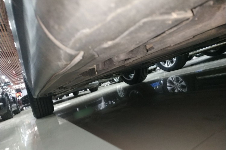 奔驰GLB 2023款 改款 GLB 200 时尚型局部细节9001