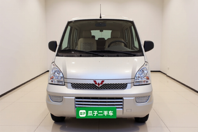 五菱汽车 五菱荣光 2021款 1.5L加长基本型封窗车2座L3C车身外观2