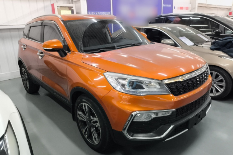 猎豹汽车 猎豹CS9 2017款 1.5L CVT精英型车身外观3