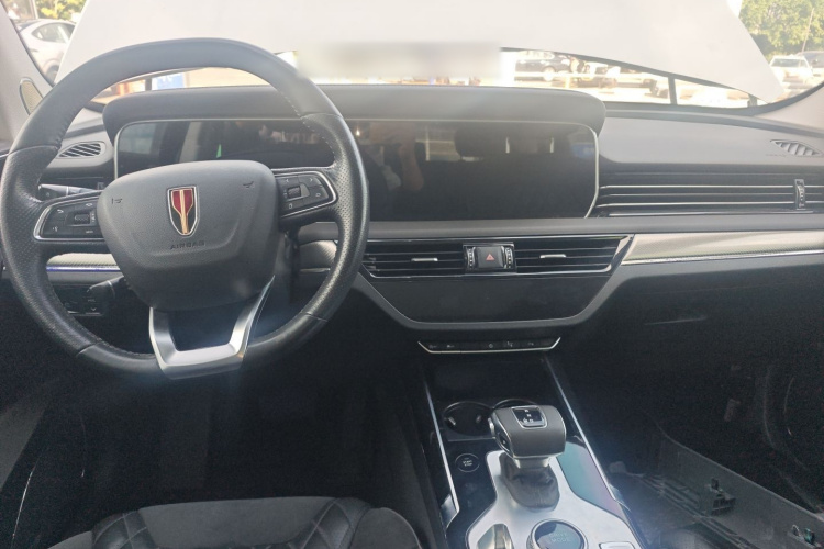 红旗HS5 2019款 2.0T 智联旗享版中控内饰12