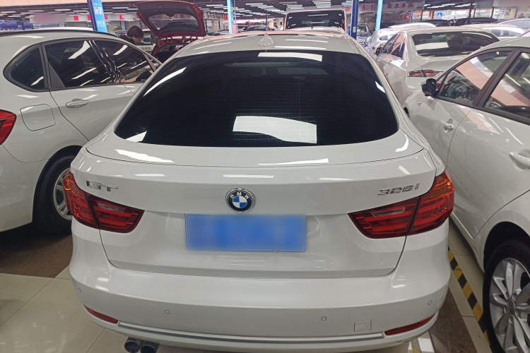 宝马3系GT 2013款 328i 风尚设计套装车身外观6004