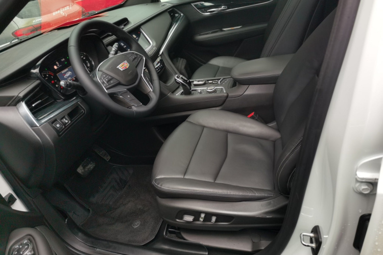凯迪拉克XT5 2020款 28T 四驱豪华型中控内饰19
