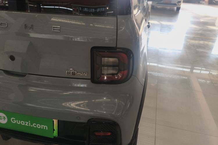 吉利银河 2025款 210km 熊猫卡丁车身外观9