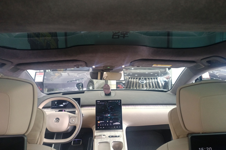 蔚来ET7 2024款 100kWh 行政签名版中控内饰22