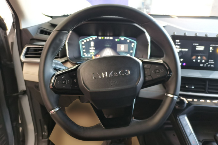 领克06 EM-P 2022款 PHEV 84KM续航版 Pro局部细节13