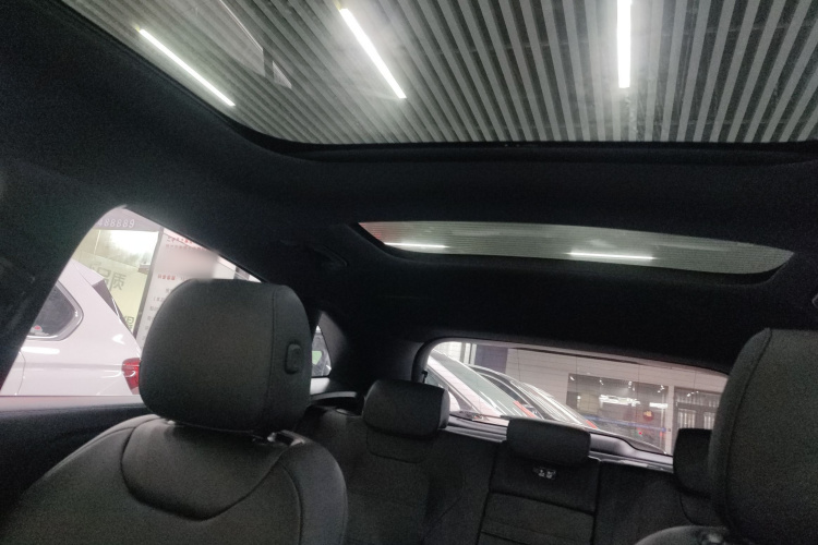 奔驰GLA 2023款 GLA 220中控内饰22