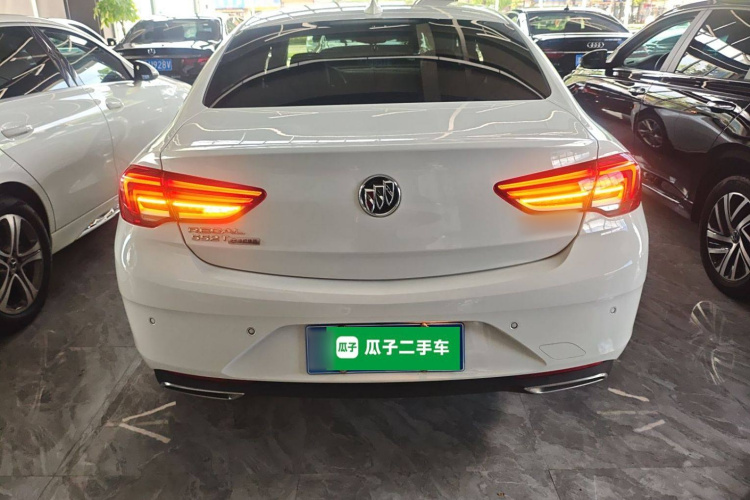 别克 君威 2020款 552T 豪华型车身外观6