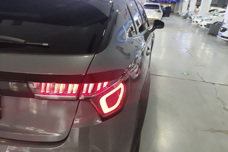 领克02 2018款 1.5T DCT两驱耀Pro版 国V车身外观6001